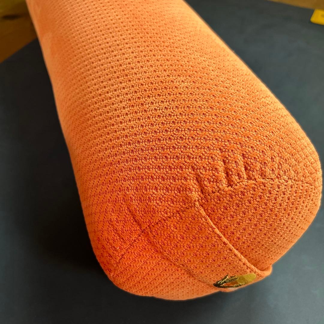 送料無料！アングルドボルスター　オレンジ