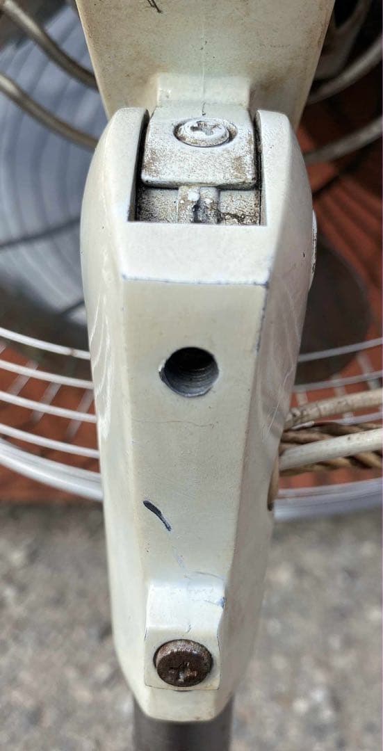 ち*う様 レトロ スタンド扇風機 シルバー