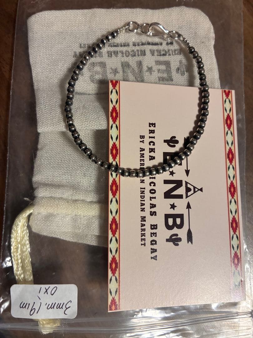 エリッカニコラスビゲイ　Ericka Nicolas Begay oxi