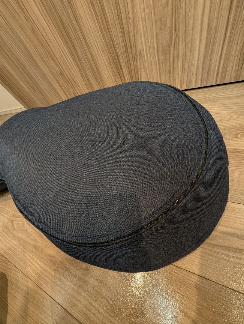 【美品】 &MEDICAL アンドメディカル ストレッチチェア 座椅子　ネイビー