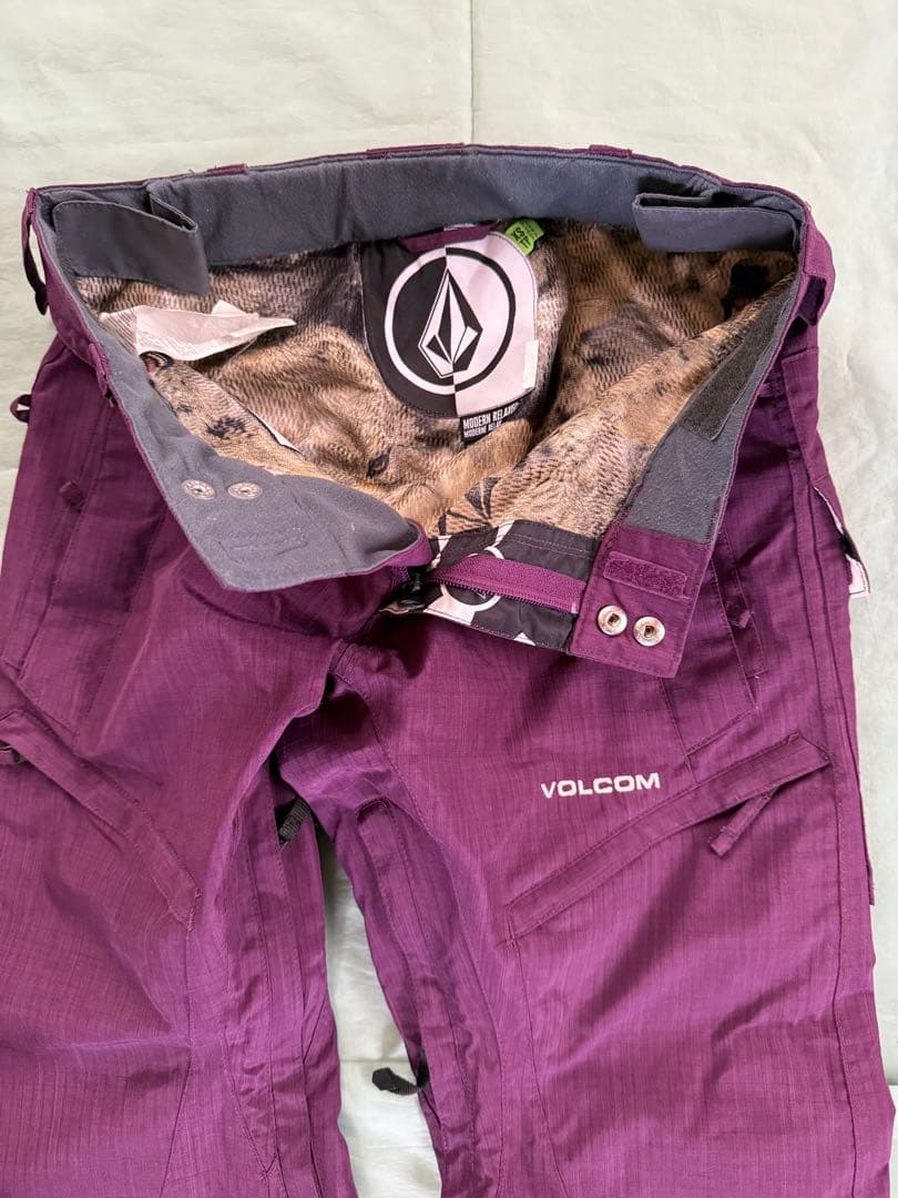 Volcom 子ども用 スノーボードウェア