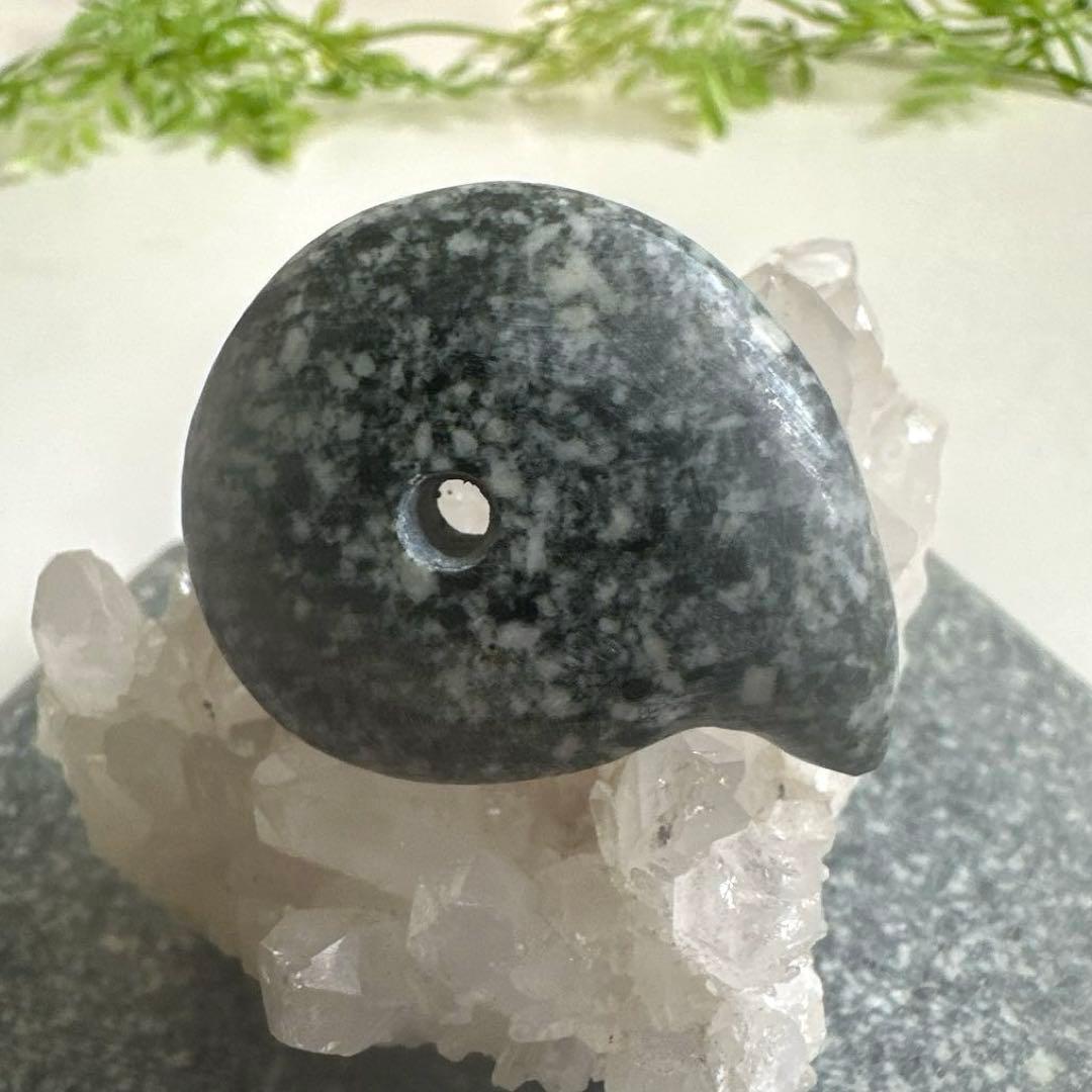 【遠野霊石】 勾玉　獣形勾玉(ニノ型) 大ぶり　高波動勾玉　感謝の石