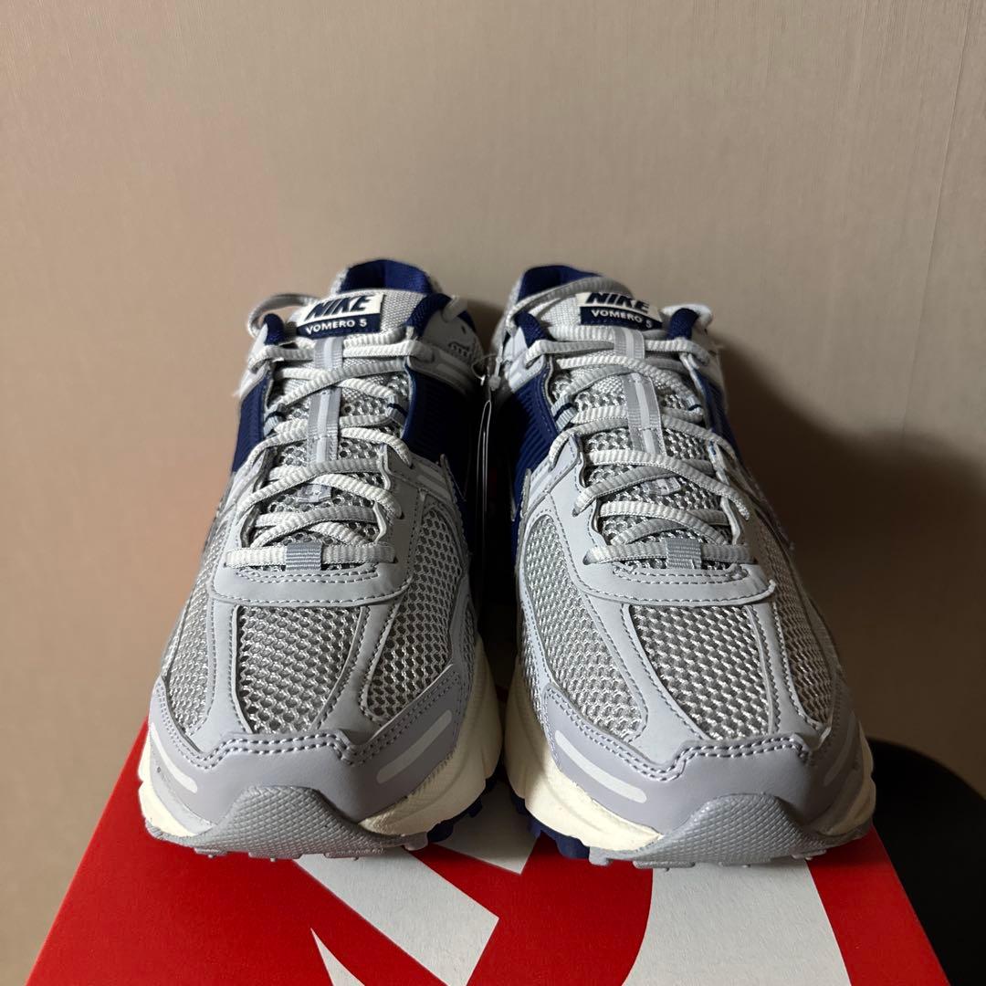 新品未使用　Nike Zoom VOMERO5 ボレロ /27.5