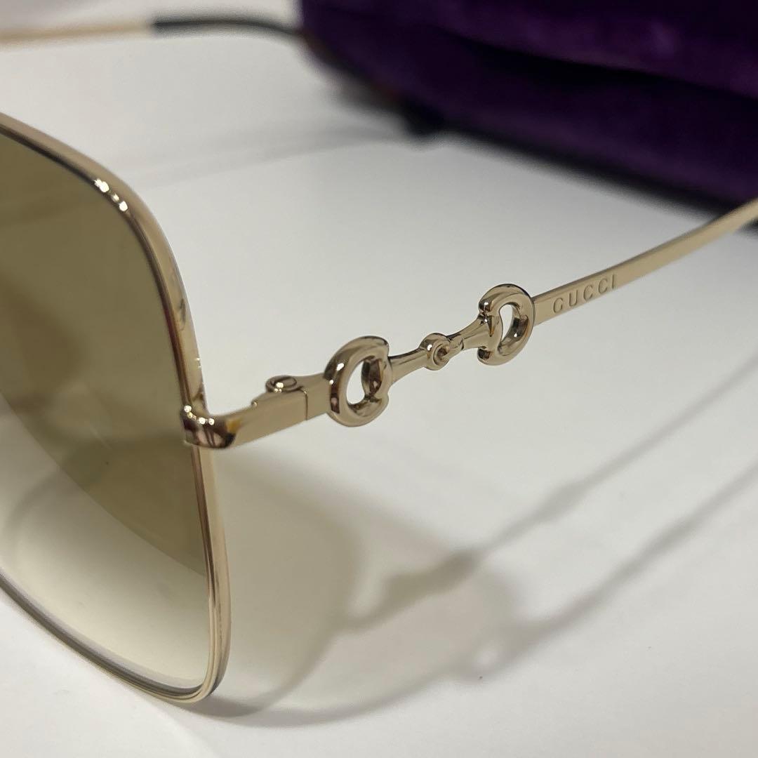 GUCCI スクエア型サングラス グラデーションレンズ