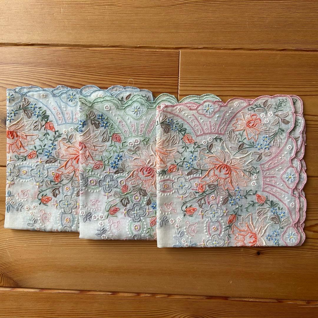 スワトウ 刺繍 ハンカチ 花柄　3枚セット
