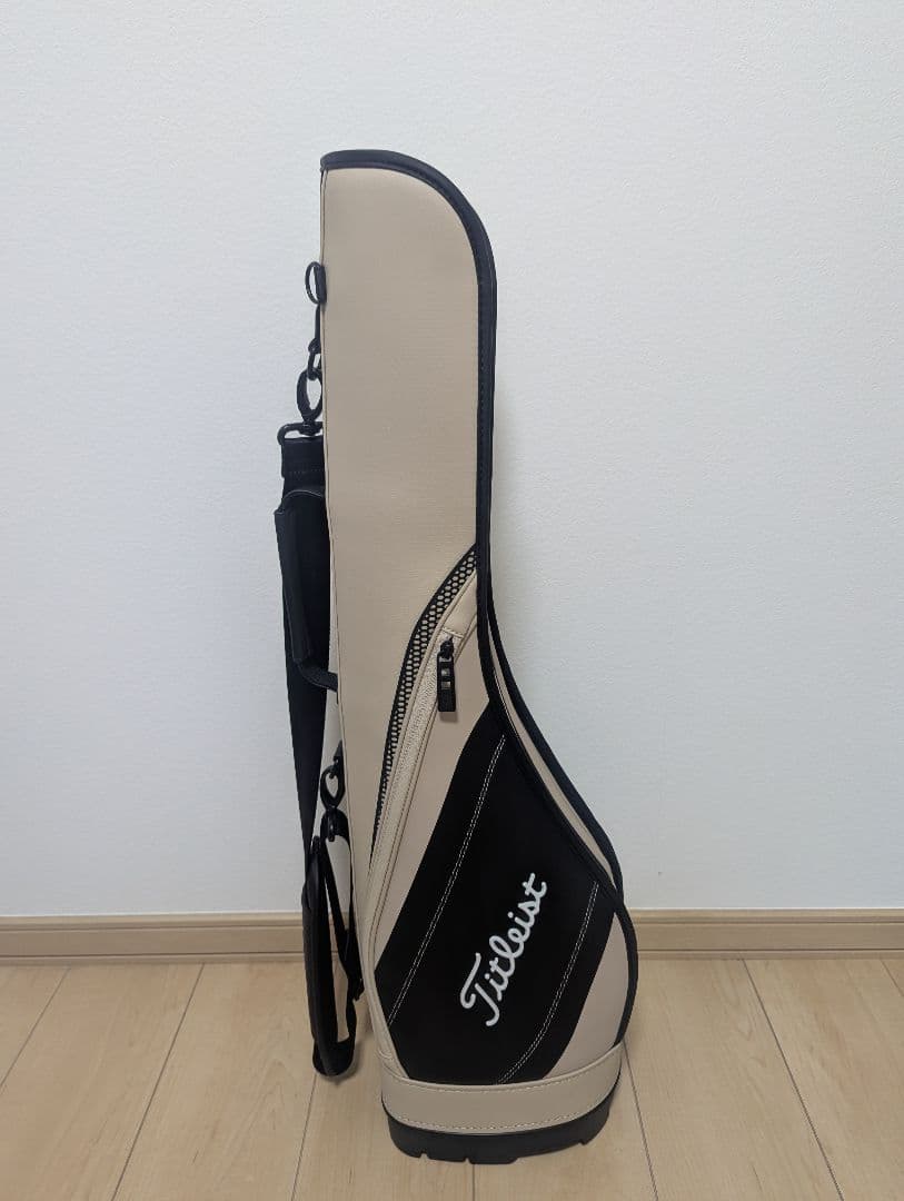 ねさタイトリスト パフォーマンス クォータークラブケース