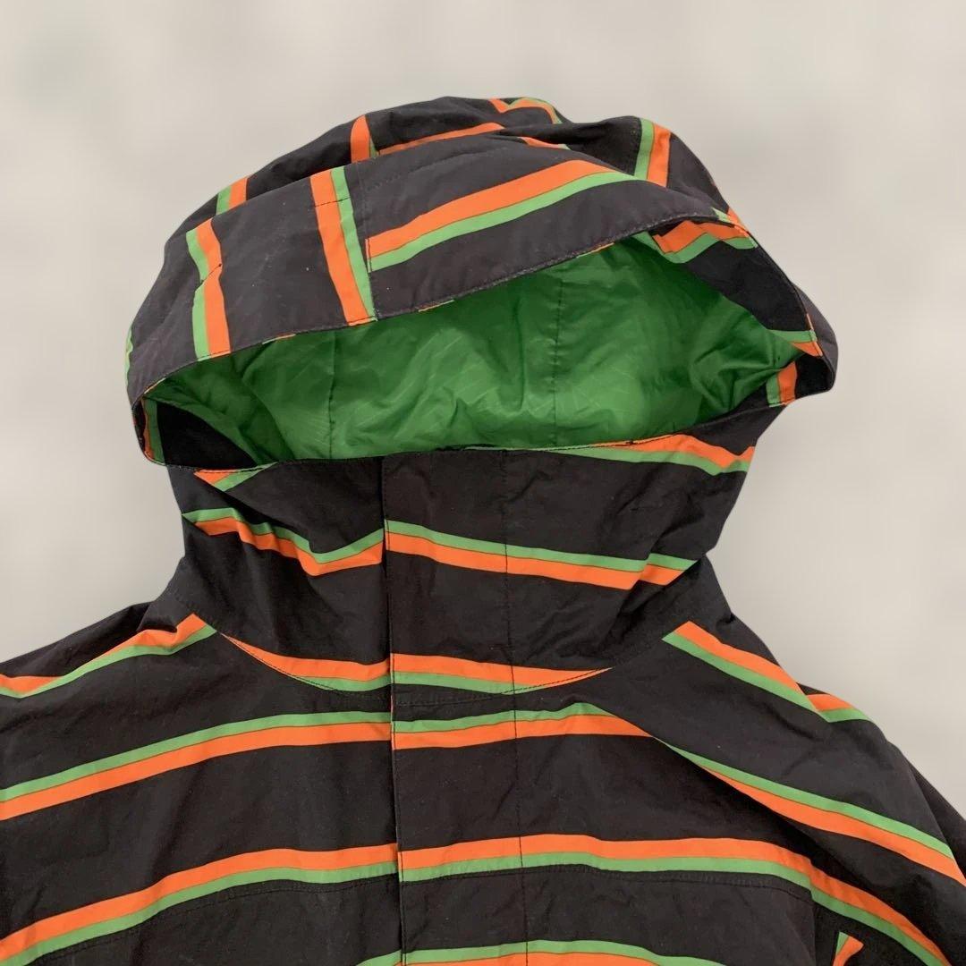 未使用級✨バートンBurton スノーボードウェア　スキーウェア　ジャケット　L