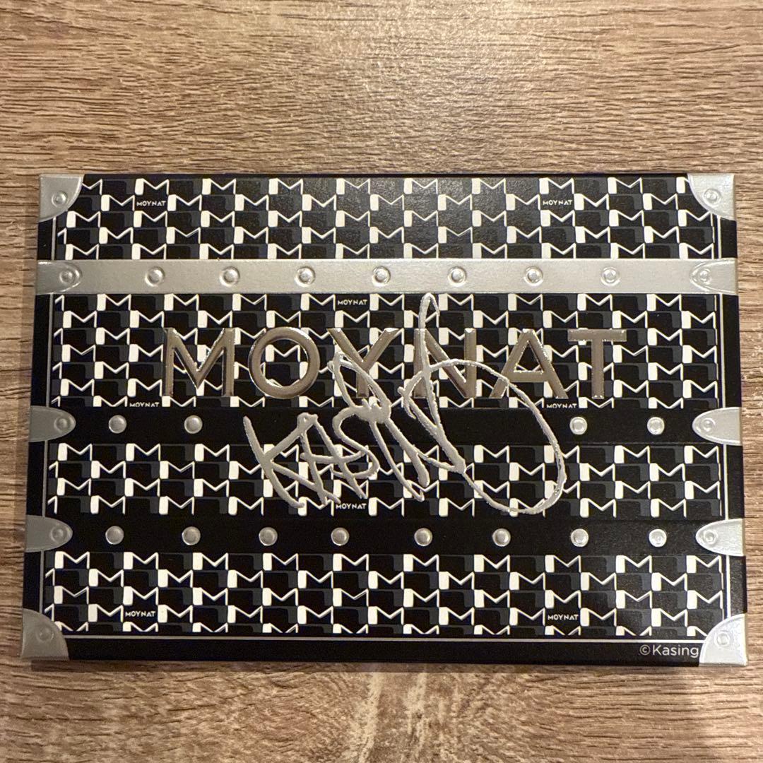 レア品 ラブブ 限定ステッカー&ポストカード