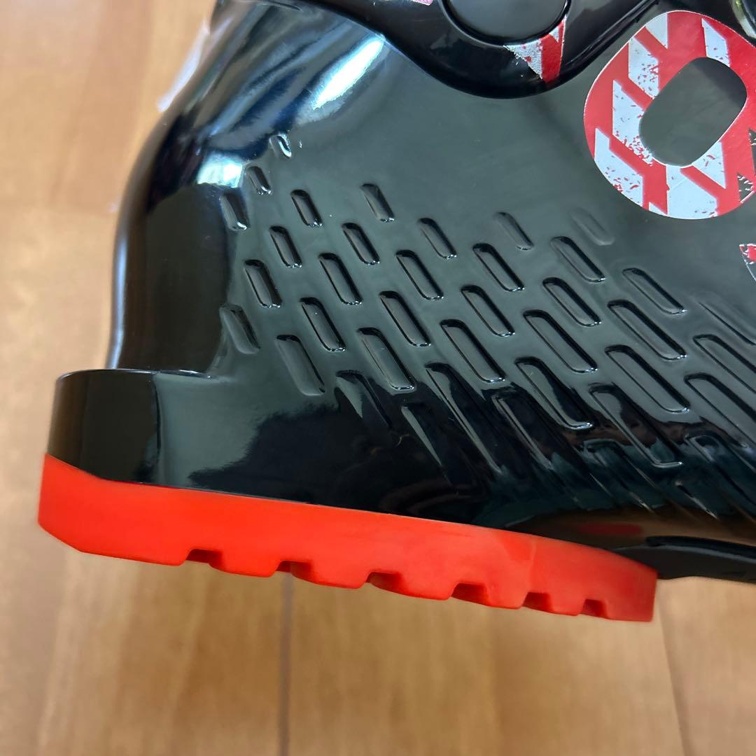 新品！タグ付き！ロシニョール　 スキーブーツ 黒　赤　子供　23.5