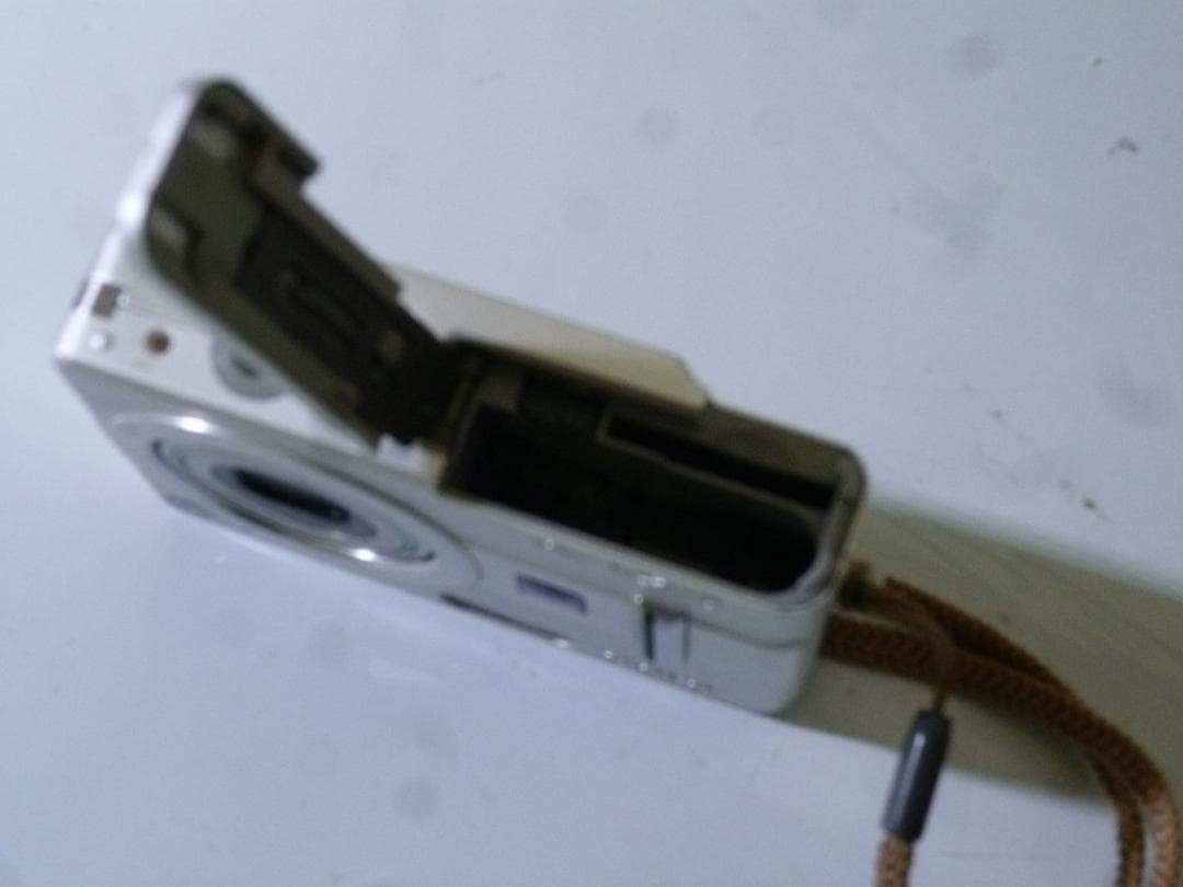 d*3様 ジャンク/デジタルカメラ3台