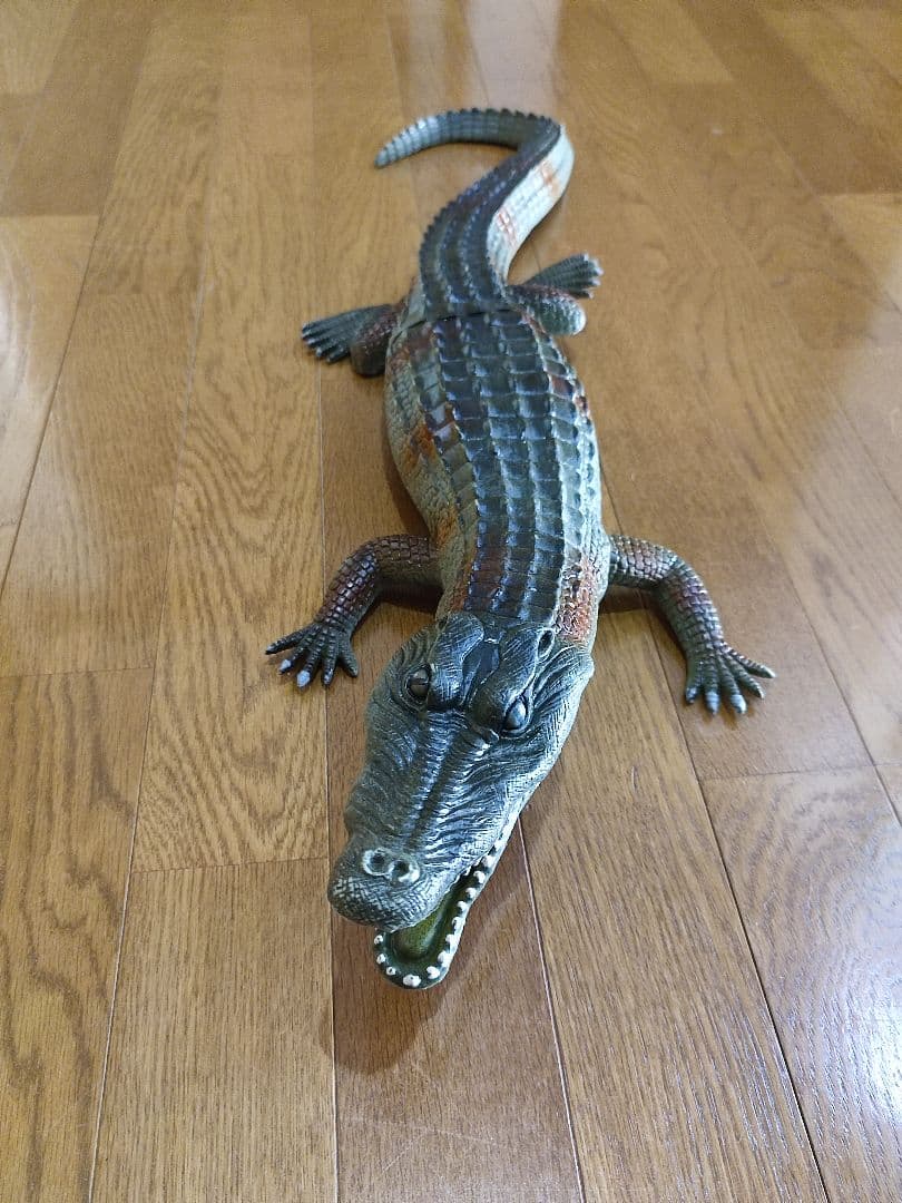 リアル！ワニフィギュア　アリゲーター　わに　クロコダイル　フィギュア　置物