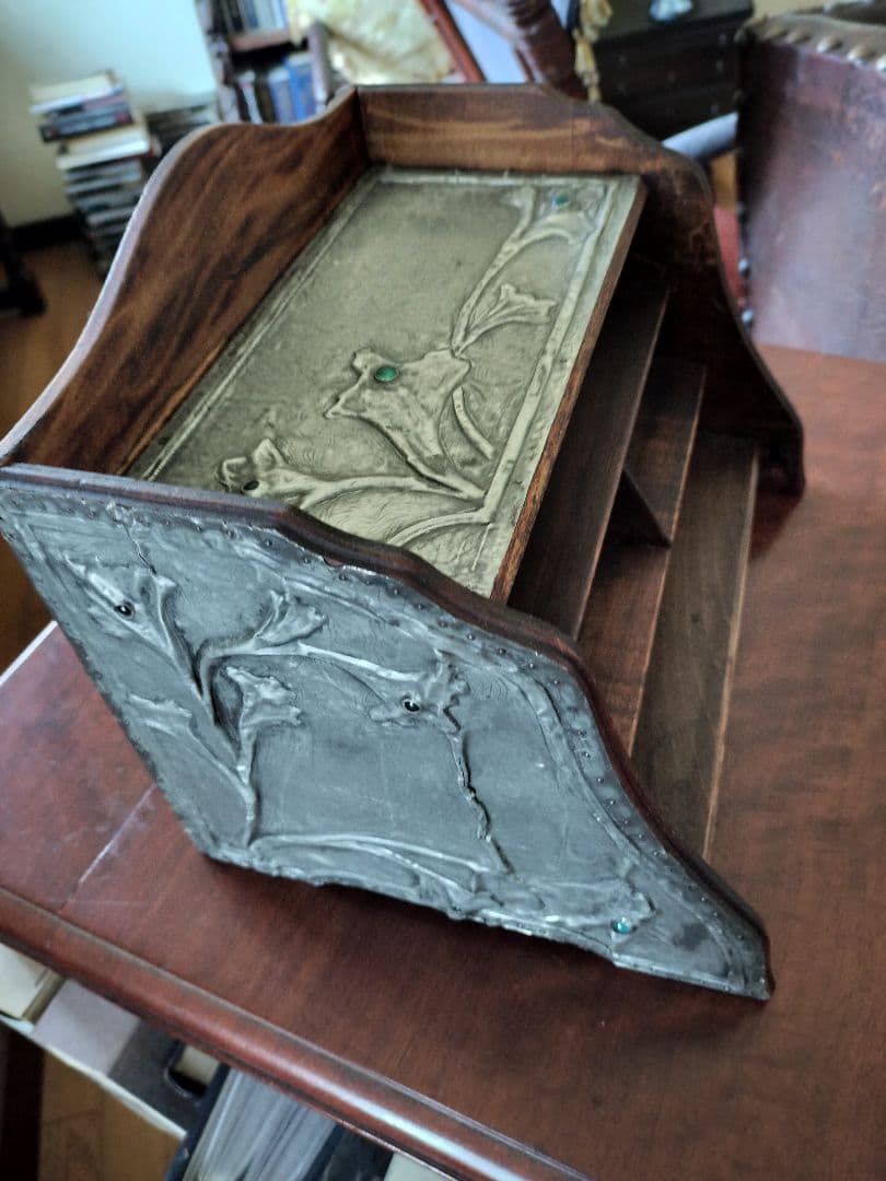 フランスアールヌーボの小棚アンティーク