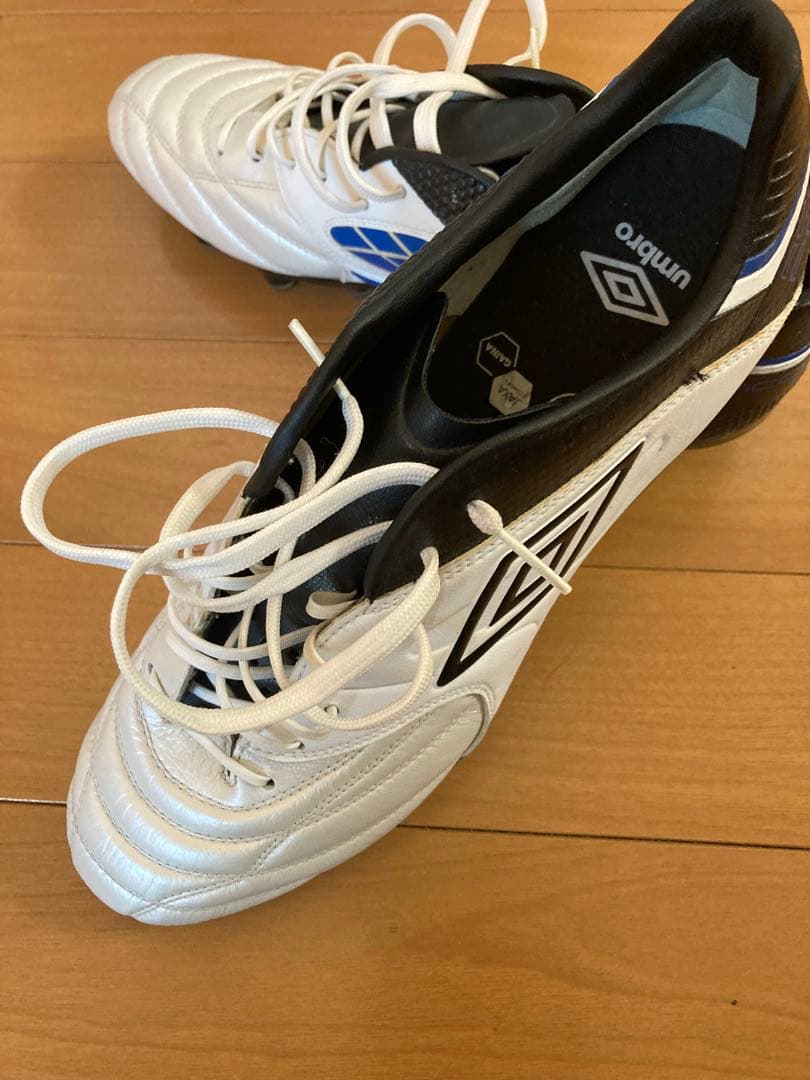 アンブロ　アクセレイターPRO HG