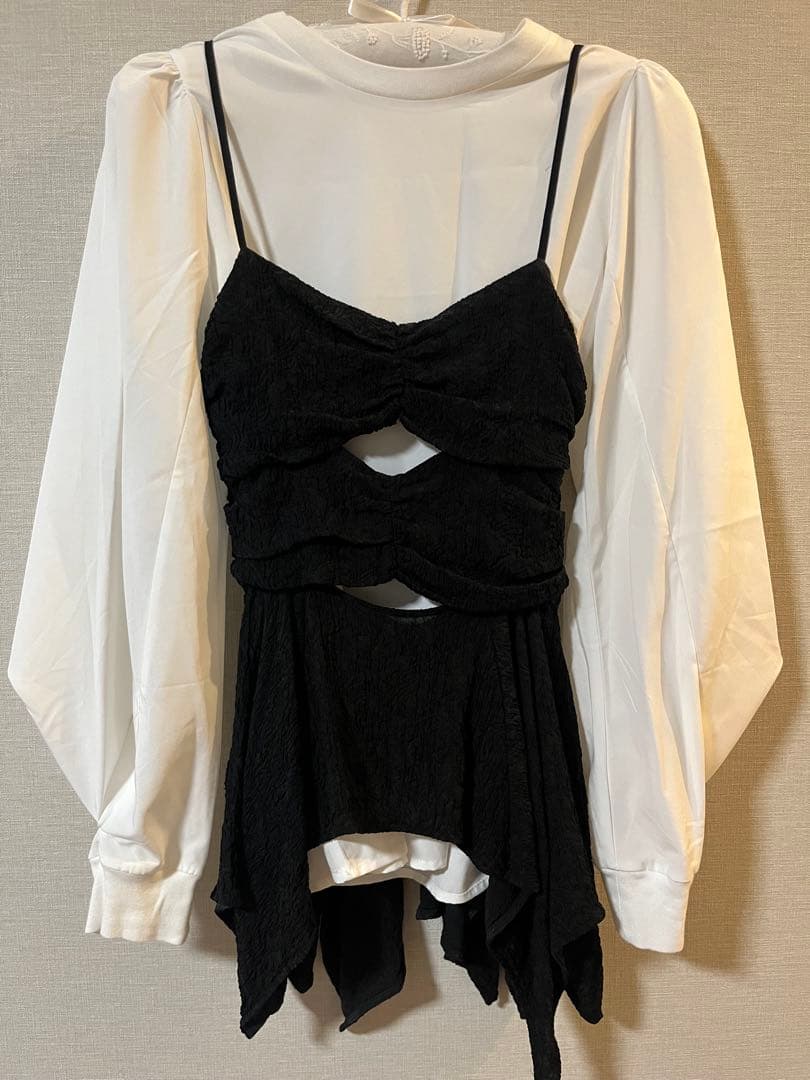 さくらんぼFETICO ボタニカルジャガードキャミソール　ブラック