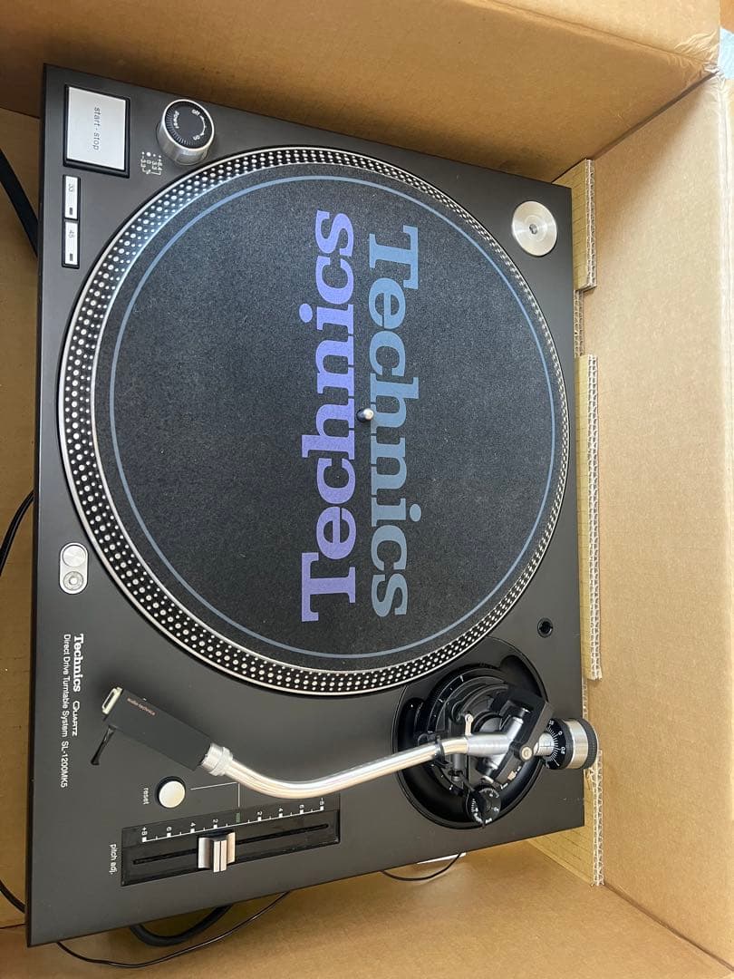 【送料込み】Technics SL-1200MK5 ターンテーブルセット