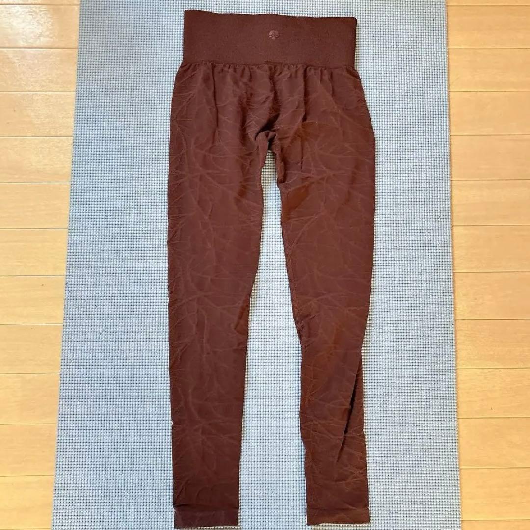 【SUKALA】ジオメトリックアクティブブラトップ&レギンスセット