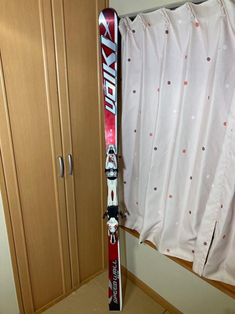 スキー板　１８３CM　R23