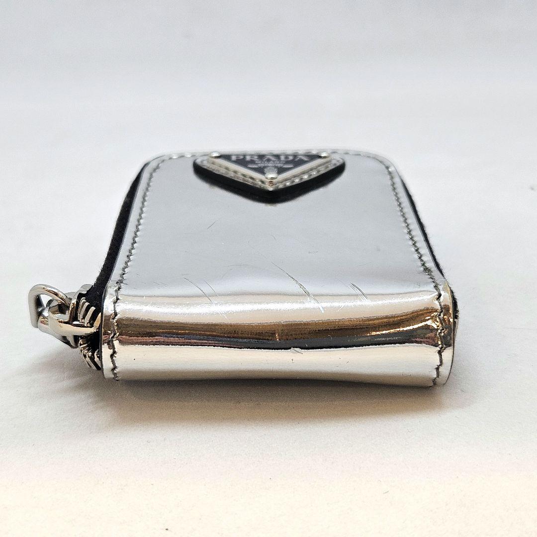 PRADA プラダ キーホルダー チャーム ケース シルバーカラー