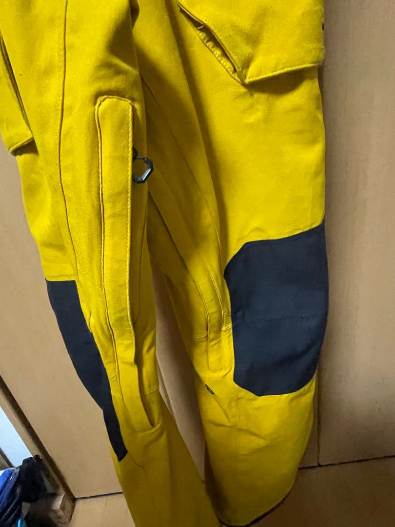 ボルコム　スノーボード上下セットウェアメンズＳ