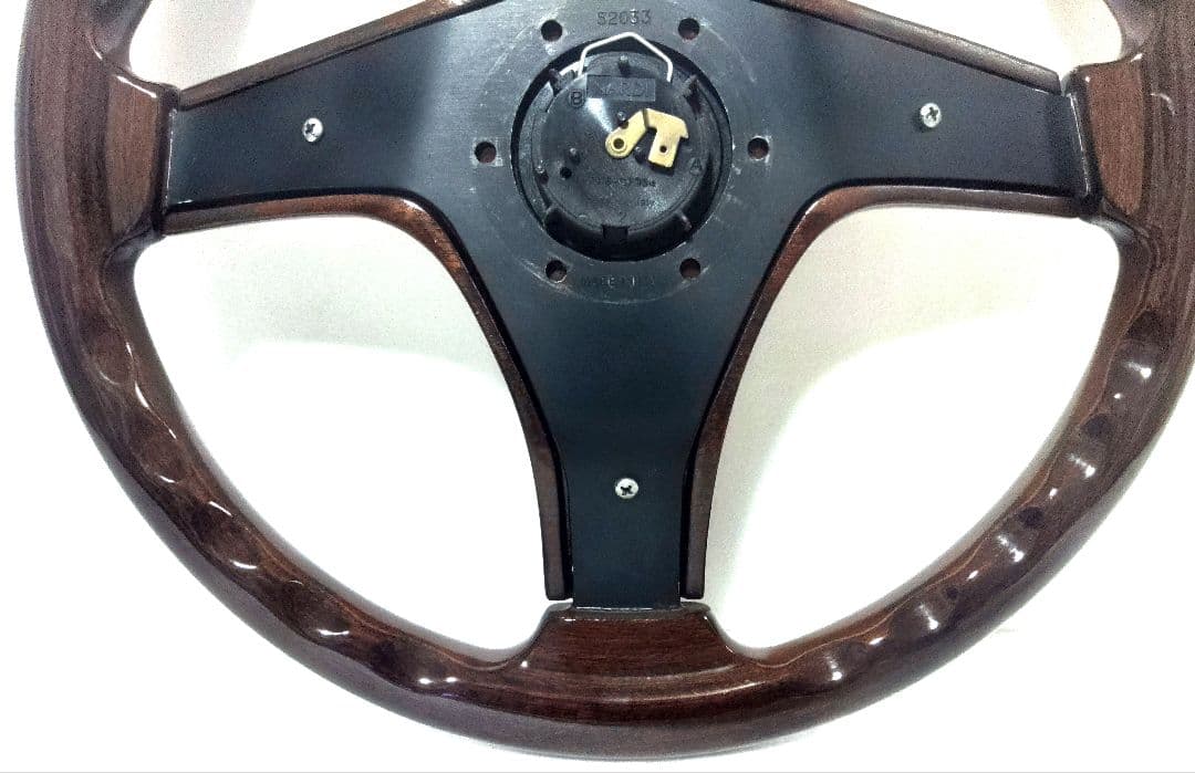 廃盤品　ナルディ ガラ3 タイプ3 マホガニー ホーンボタン付 希少