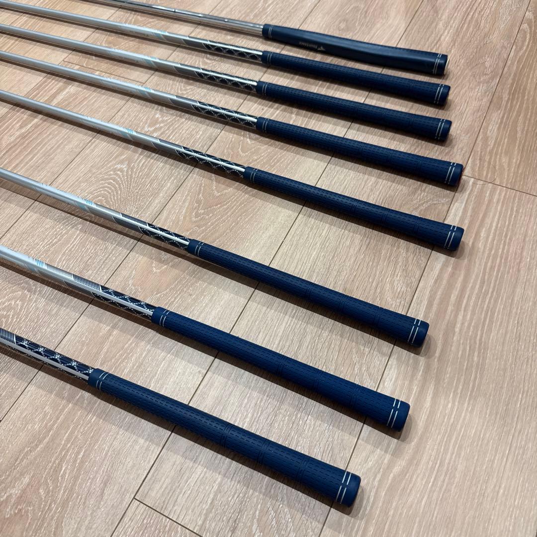 TOURSTAGE ゴルフバッグ クラブセット＋ ボール28個と小物