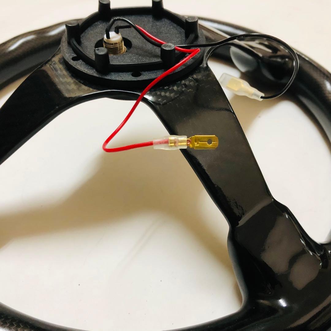 ドライカーボン3スポーク ステアリングホイールMOMOピッチ