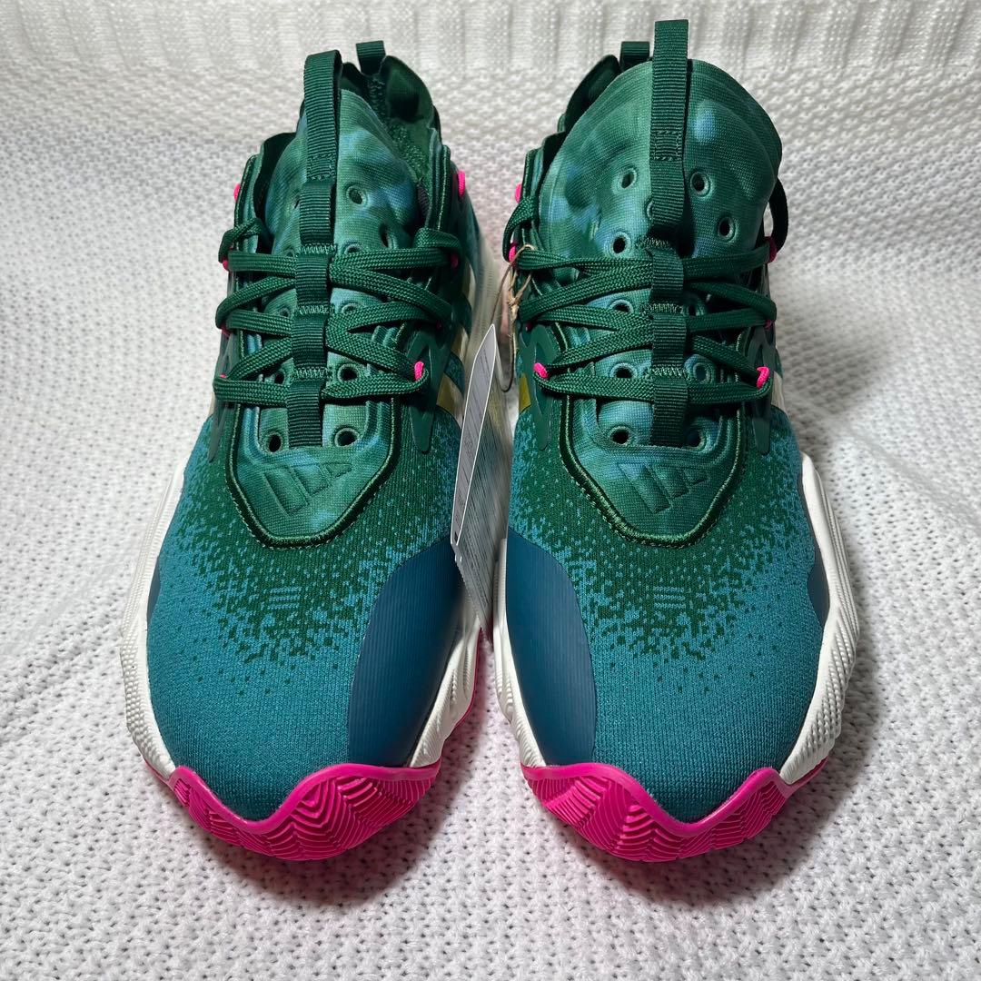 【新品未使用】アディダス トレイヤング3 Trae Young バスケ　バッシュ