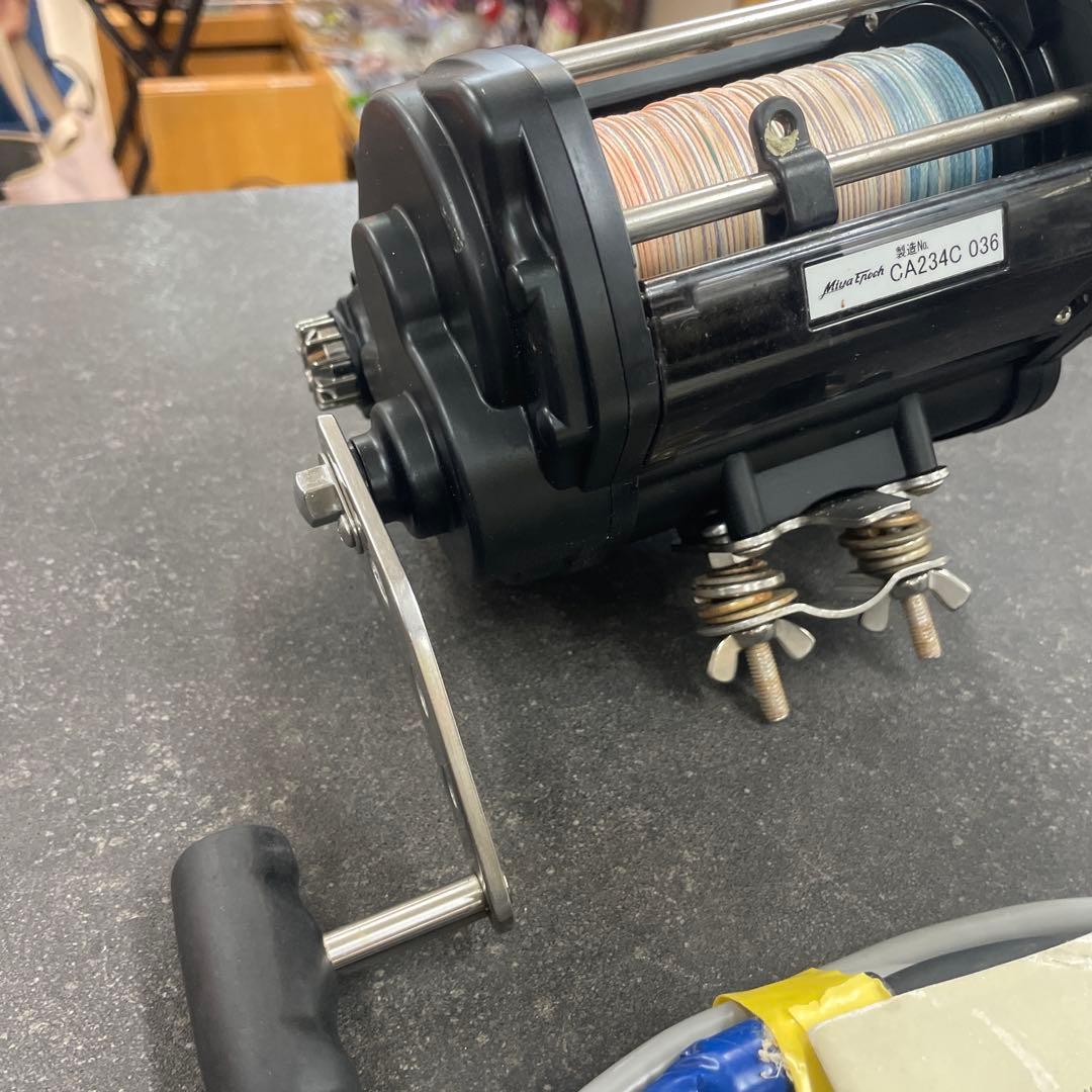 ミヤエポック コマンド電動リール AT-5S COMMAND