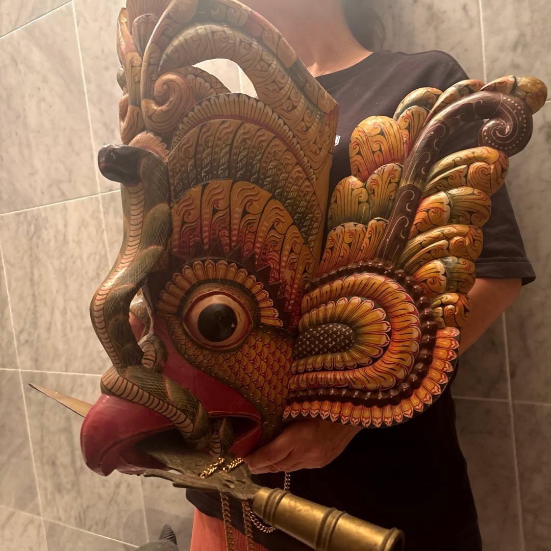 ヴィンテージ　インドネシア ヒンドゥー教の神様ガルーダのとてつもない雰囲気の彫刻