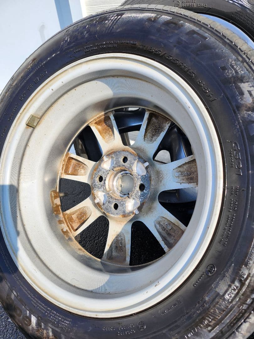 送料込 185/65R15 タイヤ付アルミホイール4本　E12ブラックアロー