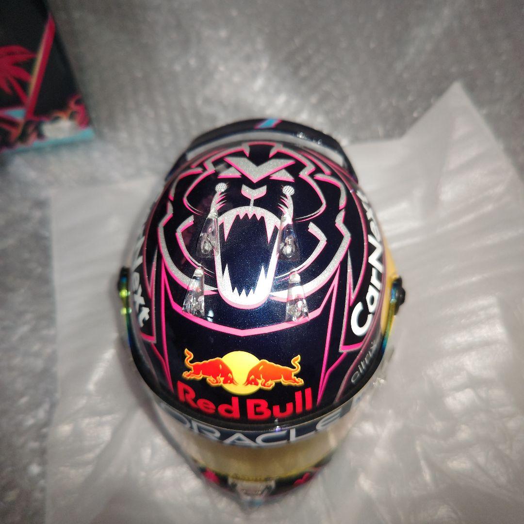 マイアミGP　2022　ヘルメット　ORACLE　RED BULL RACING