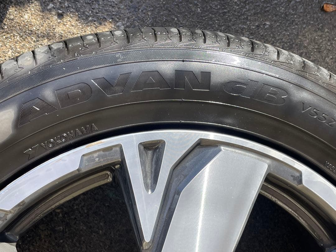 フォレスター　アドバンス ホイール・タイヤセット 18インチ、アドバンdBセット