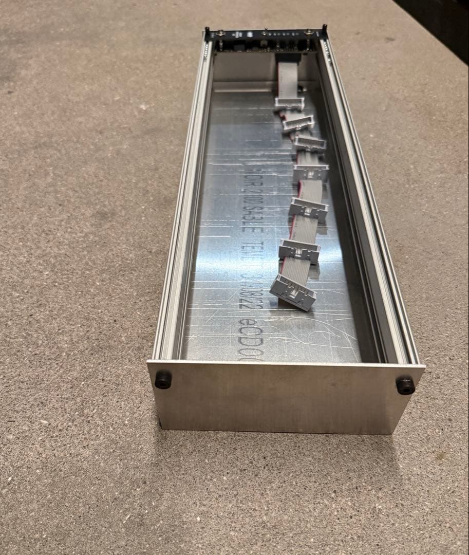 モジュラーシンセケース 電源モジュール 4ms ROW POWER 45 付き