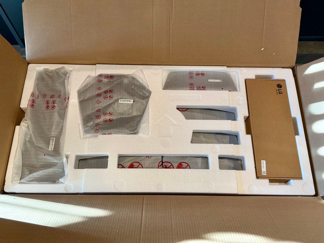 LG UltraGear 5K OLED 45GX950A-B 44.5インチ