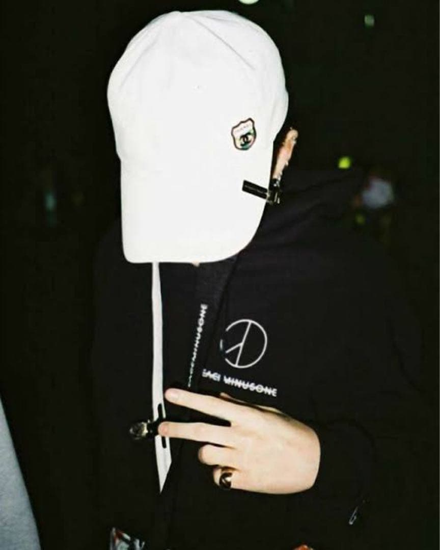 Peaceminusone クリップ レザーケース付