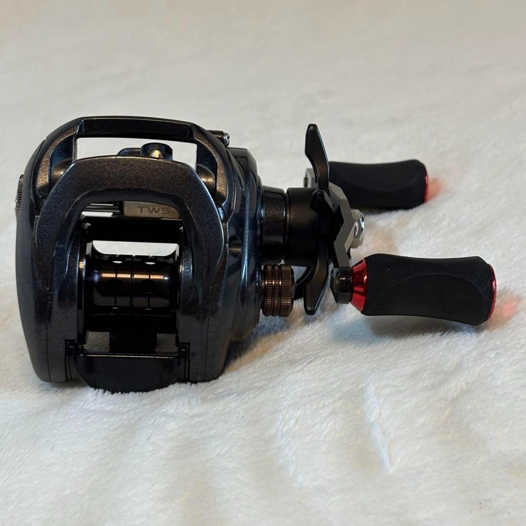 ダイワ タトゥーラ TWS 100H 6.3 US ベイト リール 右巻