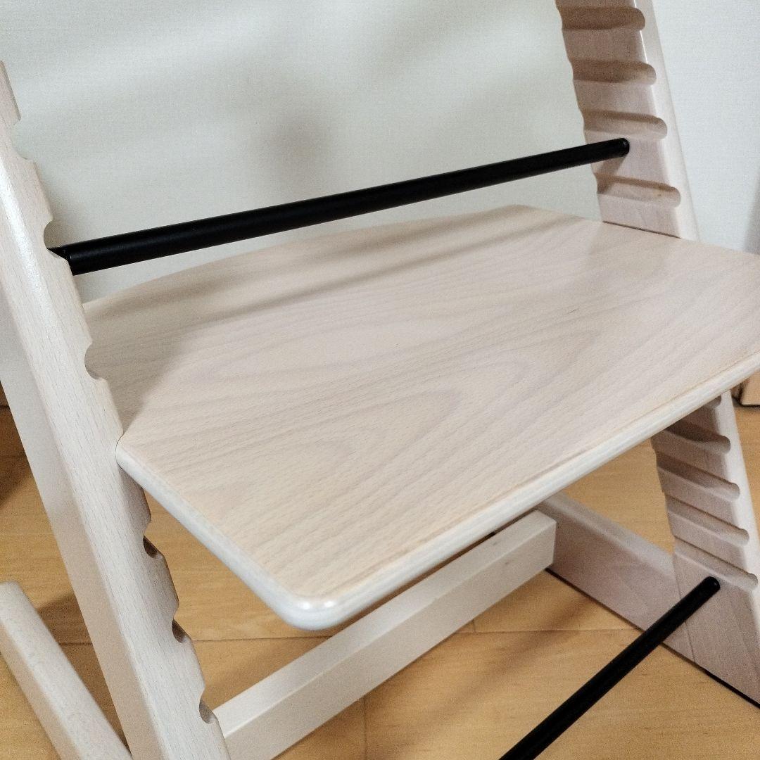 シリアル6　ストッケ トリップトラップ　背もたれ&ベビーガード&トレイ付