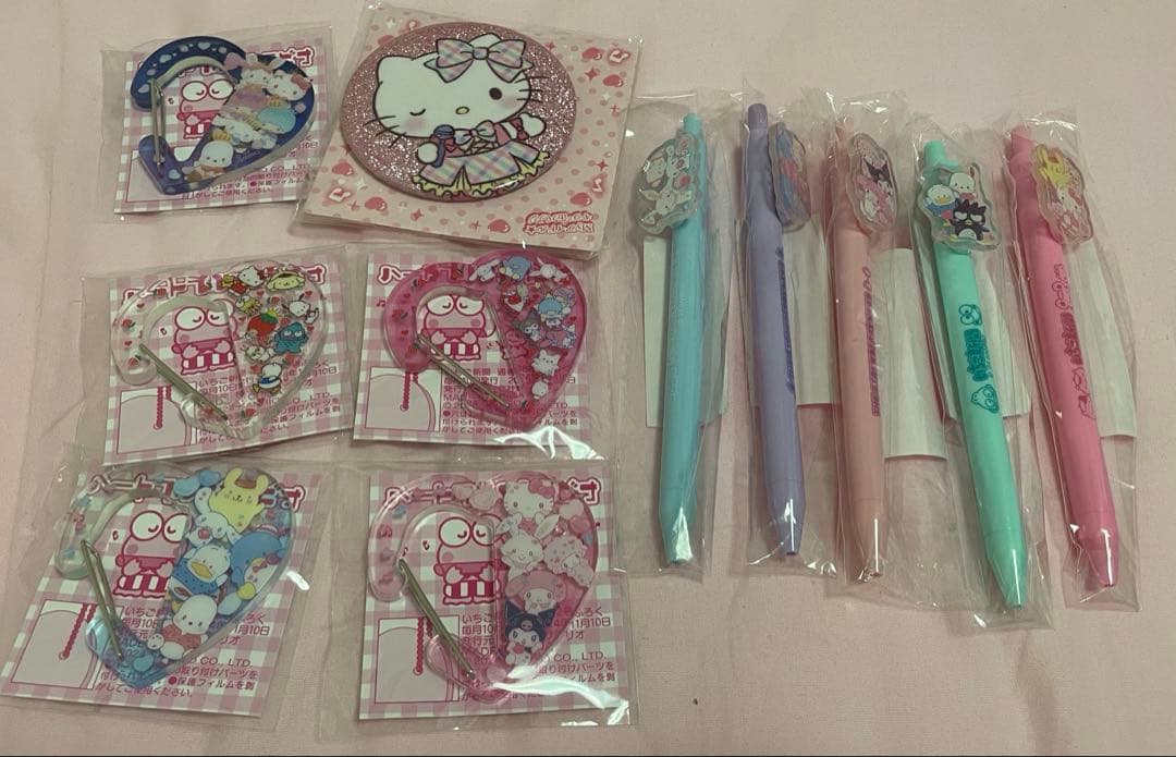 新品サンリオ公式グッズセット