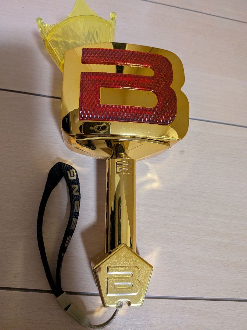 BIG BANG Bロゴ ペンライト ゴールド