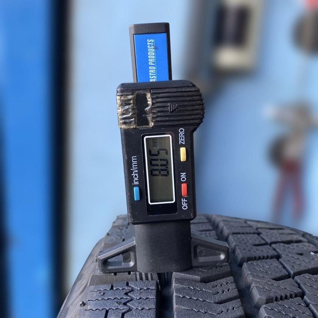 中古バリ溝ブリヂストンスタッドレスセット195/65R16 ライズ、ロッキー