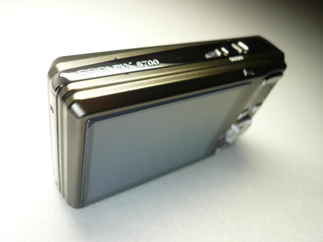 Nikon★COOLPIX S700⭐️極美品⭕️安心の実働品❤️美しいガンメタ