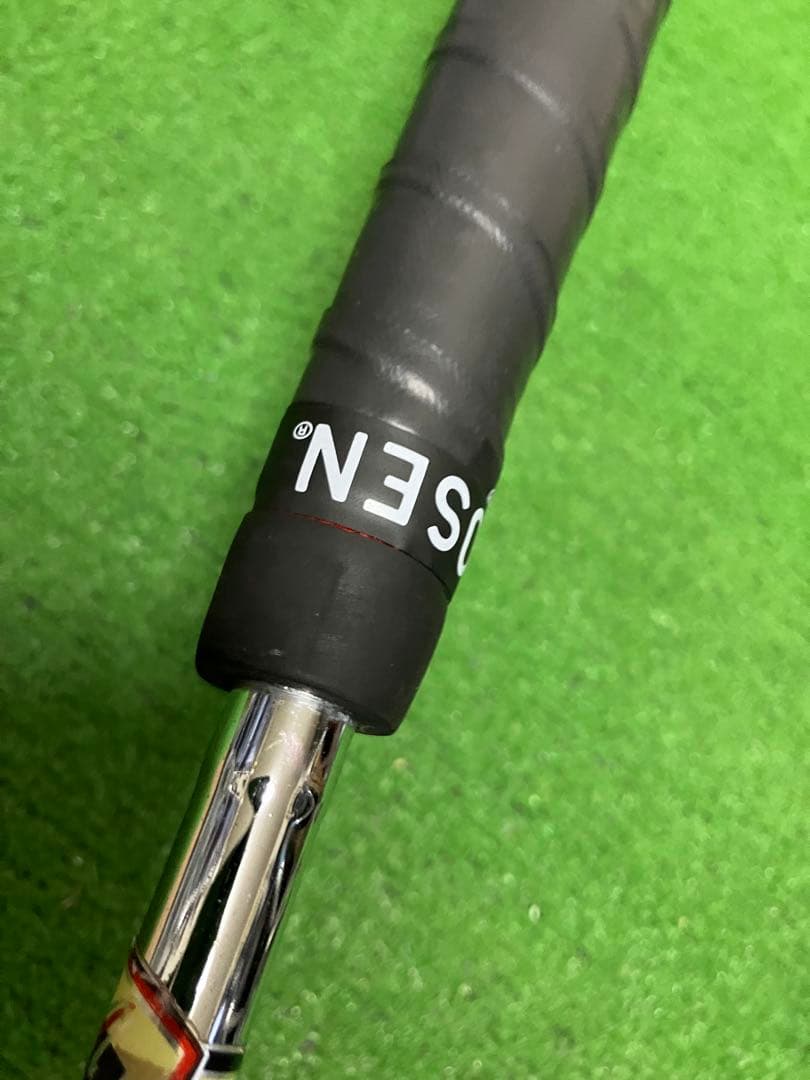 テーラーメイドROSSA L字型パター