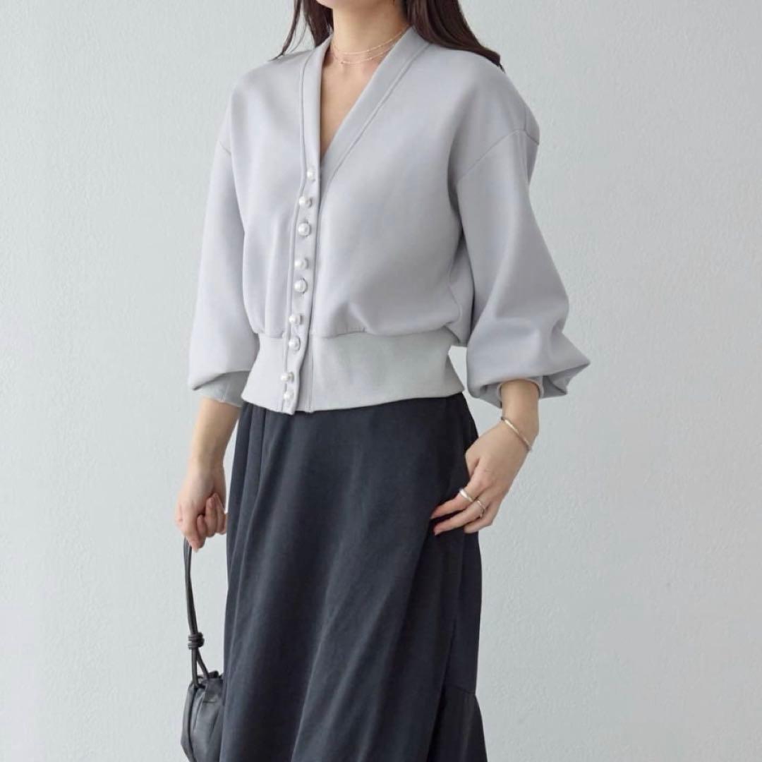 新品未使用 ビアズリー 2025 洗える パール釦ダンボールカーディガン グレー
