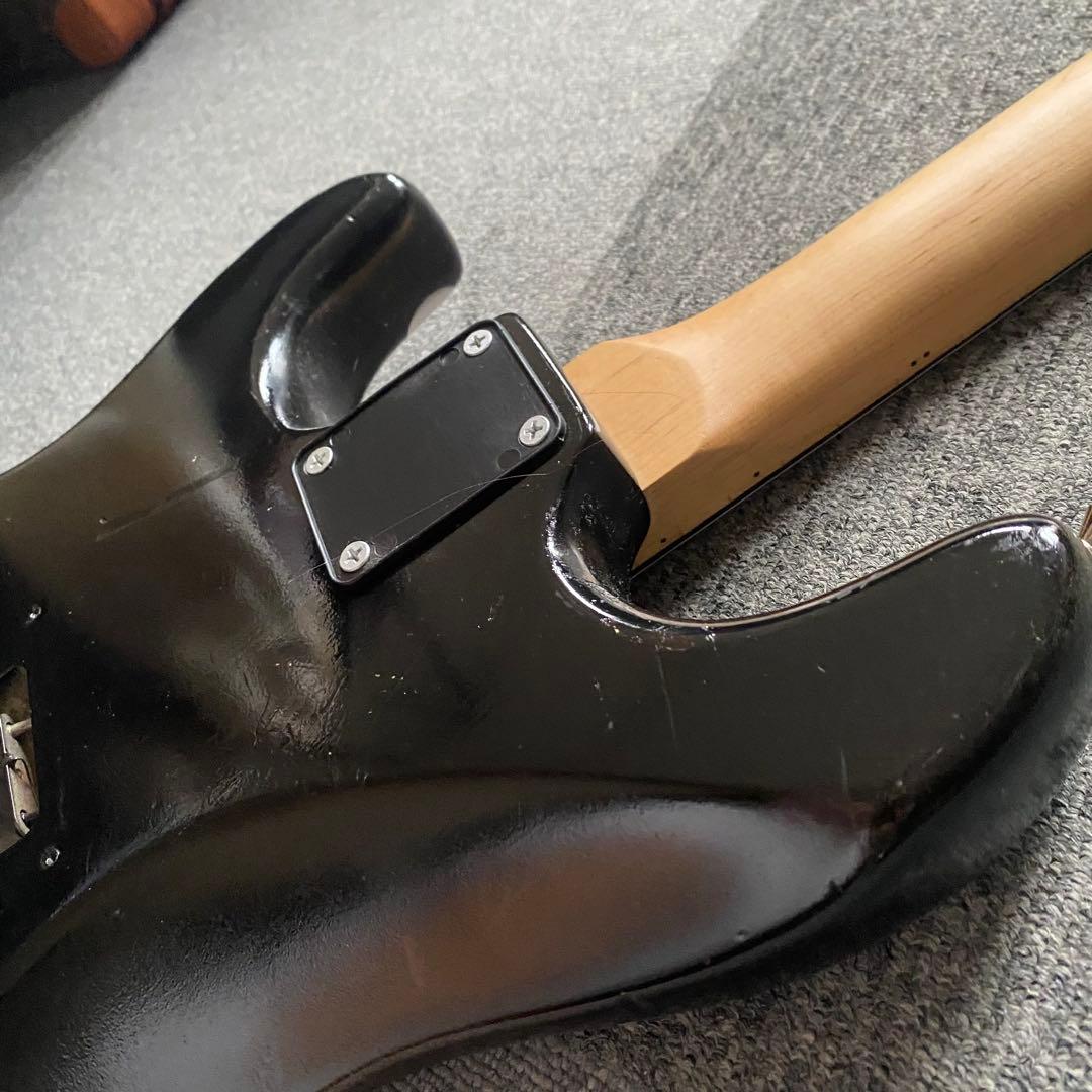 ストラトキャスター F社ロゴ ドット バディガイシグ コンポーネントギター