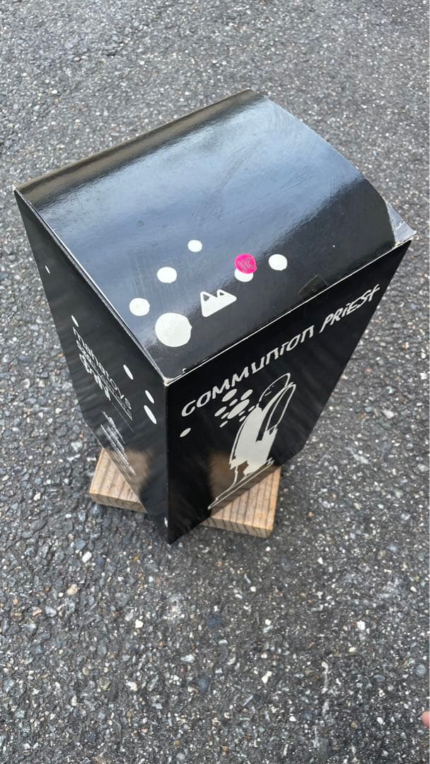 MARK GONZALES マークゴンザレス COMMUNION PRIEST