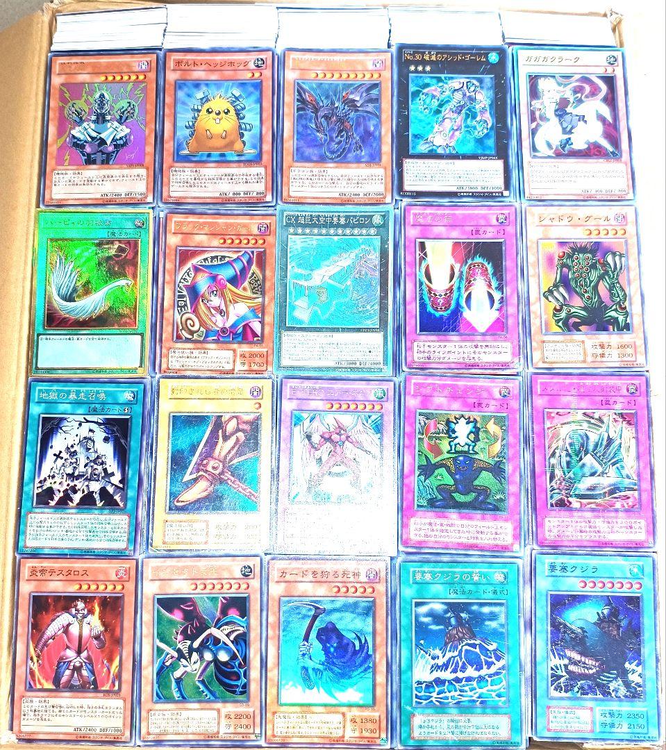 早い者勝ち！　大人気！　遊戯王　　引退品　まとめ売り　約18000枚