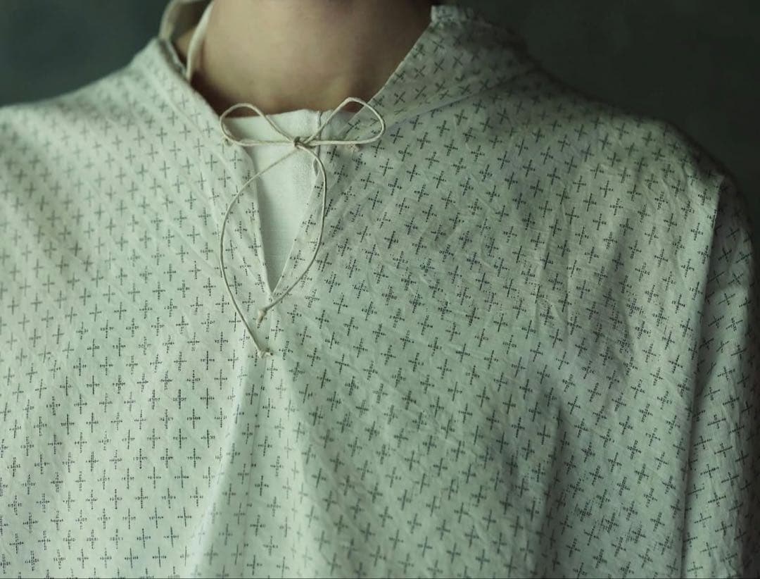 ［空蜜さま専用］indubitably ブラウス　西ひろみ さん