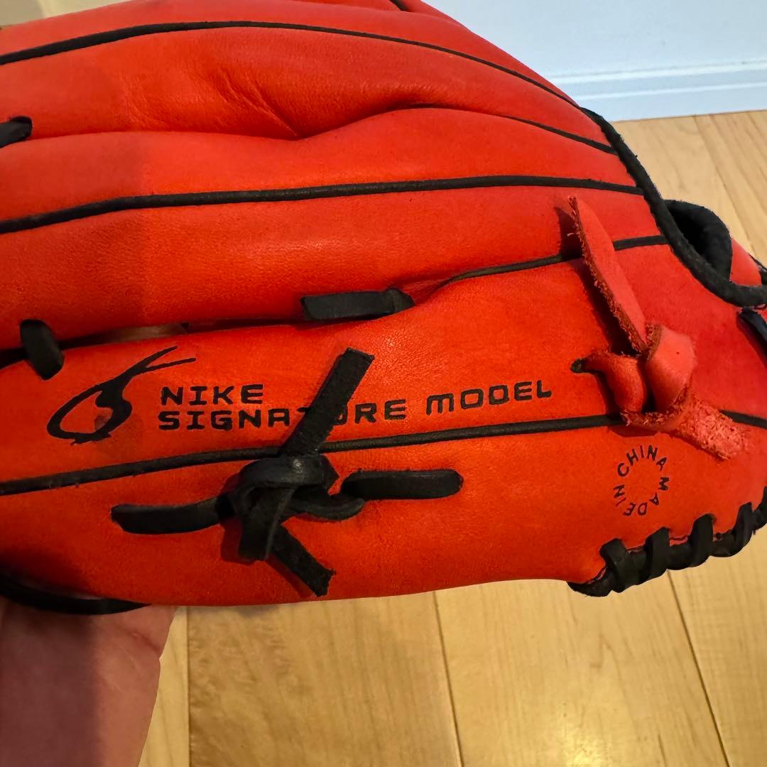 ナイキ　一般軟式グローブ 岩村明憲選手モデル　シグネチャーモデル