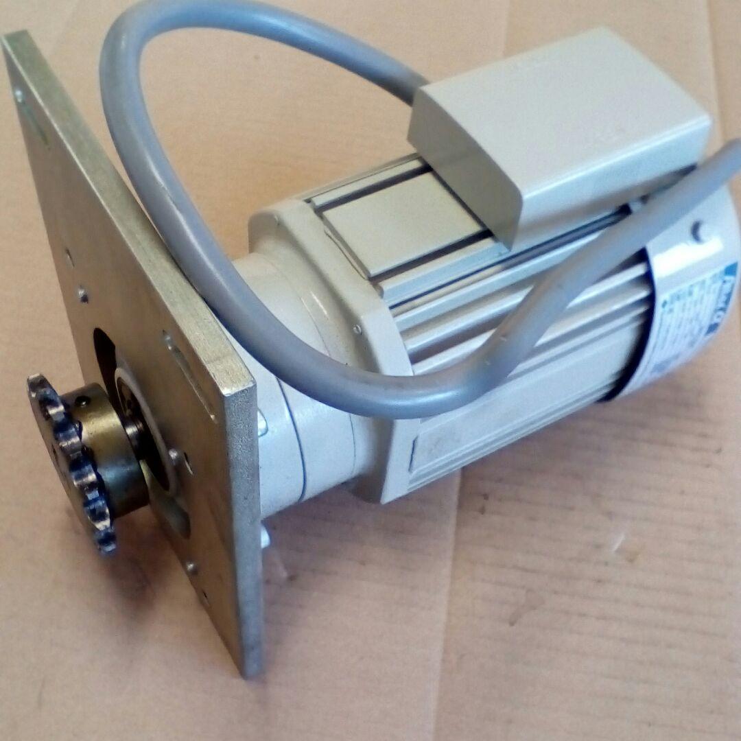 ALTAX Aアルテックのギヤモータ　CNUM02-EO6H-15