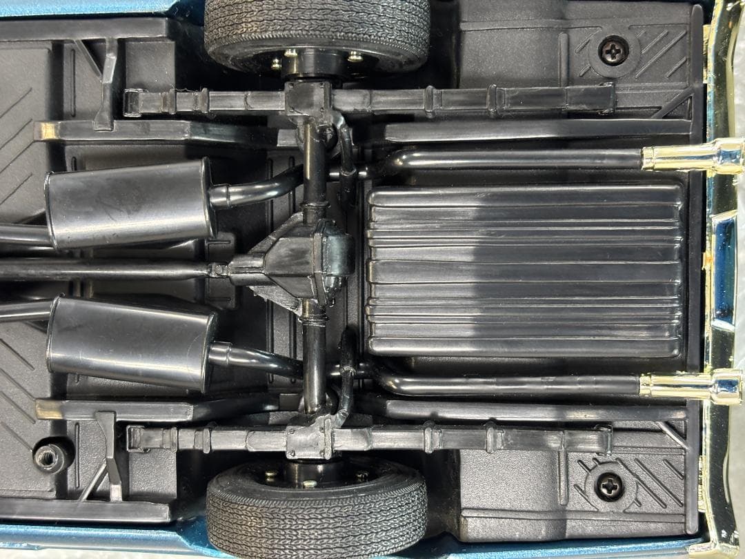 自動車 ERTL CHRYSLER 1969 PLYMOUTH 1/18